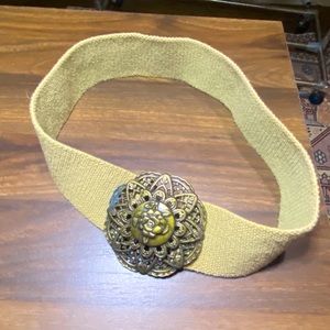 Vintage flower clip belt!
